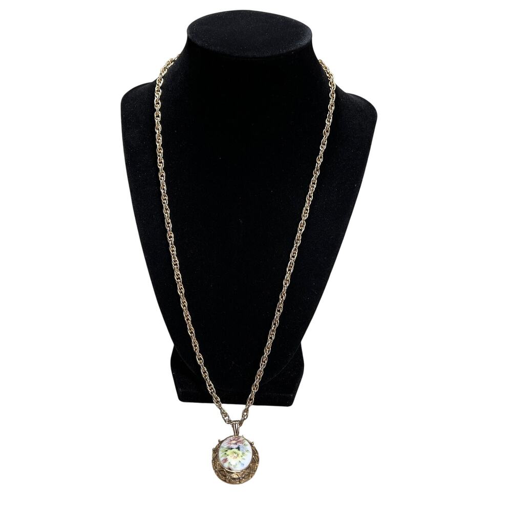 AVON Signed Floral Porcelain Locket Necklace Women Gold Tone Oval Pendant 24in